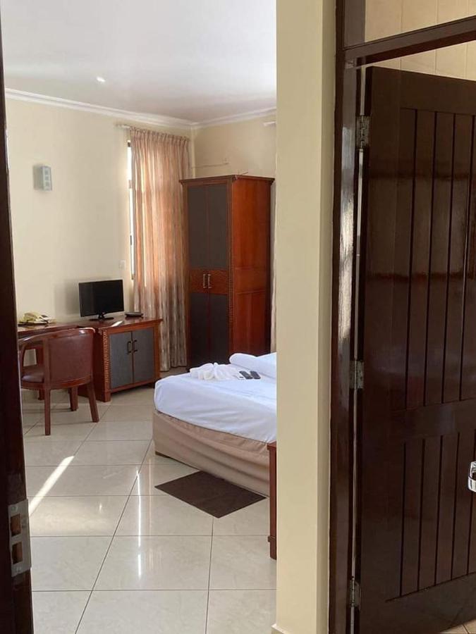 ホテル Pensao Marhaba Residencial マプト エクステリア 写真