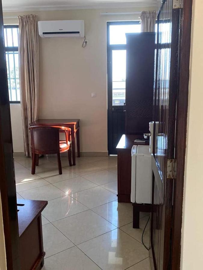 ホテル Pensao Marhaba Residencial マプト エクステリア 写真